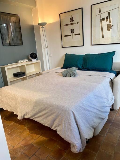 Tres Joli Studio En Plein Coeur Du 11Eme Párizs Kültér fotó