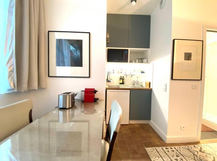Tres Joli Studio En Plein Coeur Du 11Eme Párizs Kültér fotó